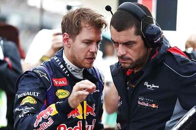 Sebastian Vettel apologises to Red Bull staff