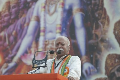 India Needs a Policy for Population Control for Next 50 Years: RSS Chief Mohan Bhagwat During Vijaya Dashami Address