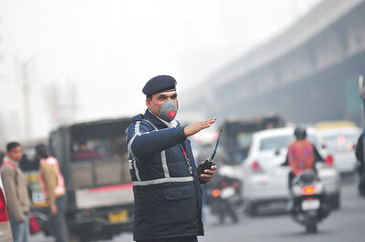 Delhi Government Discusses Steps to Check Air, Noise Pollution