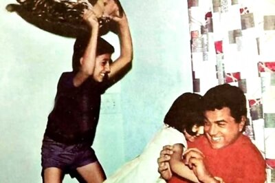 When Sunny Deol Had a Pillow Fight with Papa Dharmendra