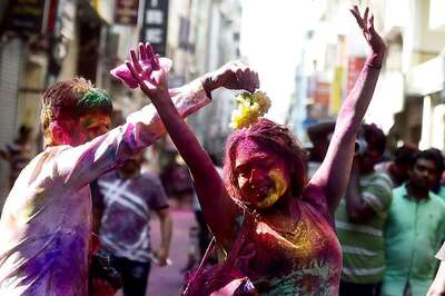 In a Goodwill Gesture, Muslims Shift Friday Namaz Timings for Holi Celebrations