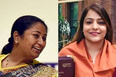 Will Rekha Gupta Defeat Shelly Oberoi to Become Next Delhi Mayor? Despite AAP's MCD Win, BJP Still Has a Chance