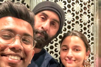 New Parents Ranbir Kapoor And Alia Bhatt Pose For a Happy Selfie With Fan; See Here