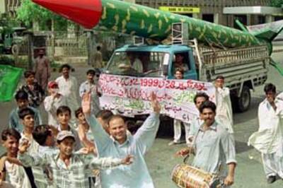 Pak fumes, says report on its nuke arsenal outlandish