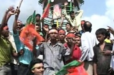 Up in arms: Bajrang Dal dares Govt to ban it