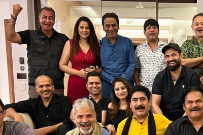 Aamir Khan, Gracy Singh, Yashpal Sharma, Others Reunite to Celebrate 21st Anniversary of Lagaan