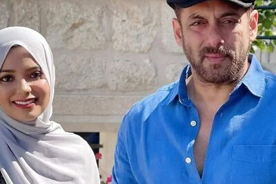 Salman Khan Stuns in Blue as He Poses with Fan on Tiger 3 Set; Netizens Say ‘Love You Bhaijaan’