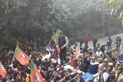 BJP Protests Against AAP Over MCD Meeting Disruption, Demands Suspension of Its Councilors