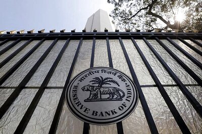 Will Banks Pass on the RBI Rate Cut Benefit to Borrowers?