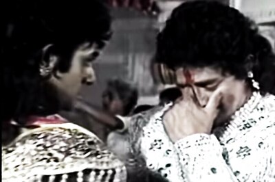 Have You Watched This Emotional Video From The Last Day Shoot Of BR Chopra's Mahabharat Yet?