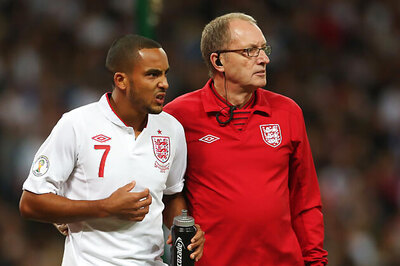 Theo Walcott ruled out of England's trip to Poland