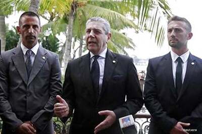 Italian defence minister visits marines in India