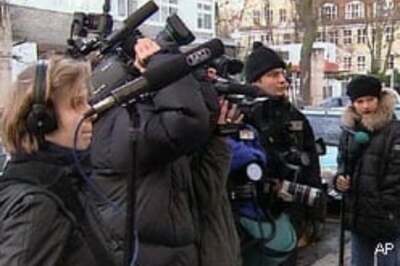 China gives more freedom to foreign press