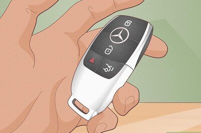 How to Replace the Batteries in a Mercedes Key Fob