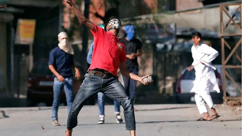 Pakistan Instigating Stone Pelting in Kashmir Using WhatsApp: J&K Police
