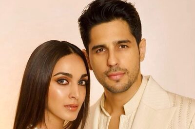 Sidharth Malhotra and Kiara Advani Sport Casual Attires For Dinner With Friends; Photo Goes Viral