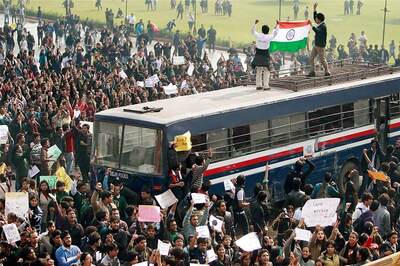 Supreme Court to Decide on Monday if Convicts in 2012 Nirbhaya Gang Rape Will Hang