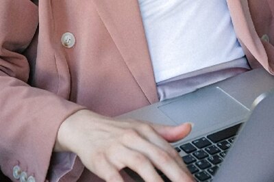 Bonus Cuts, Lower Salary Hikes: Struggling VC Funds Resorting To Cut Costs, Says Report