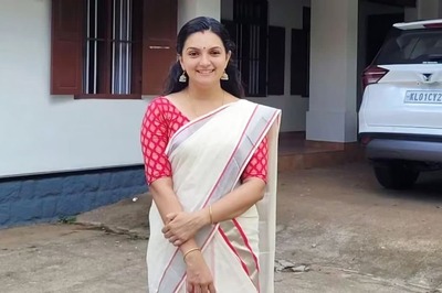 Actress Saranya Mohan's Post-pregnancy Physical Transformation Inspires Us All