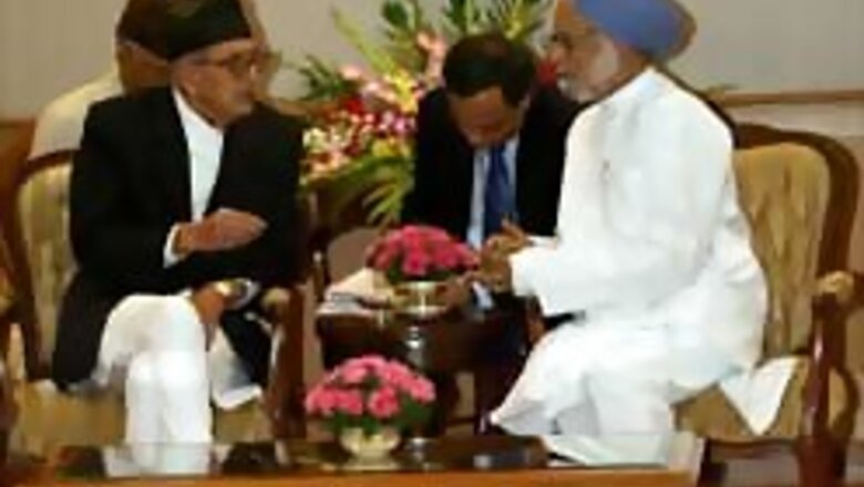 India offers aid to rebuild Nepal