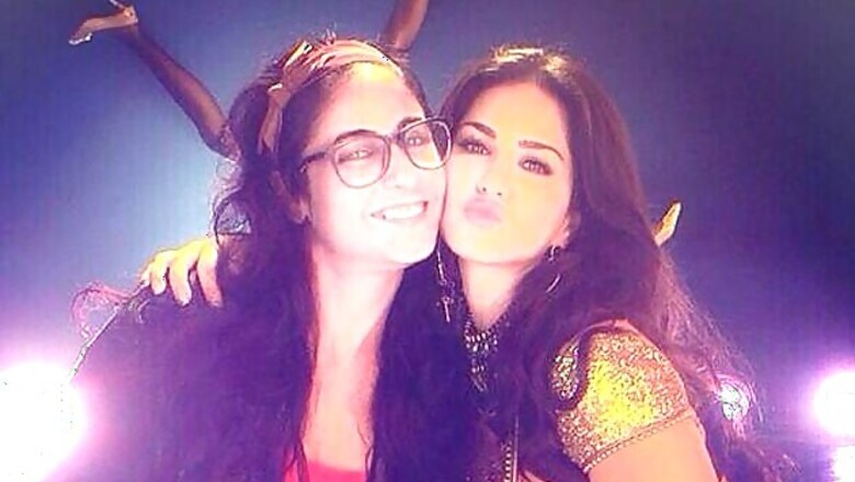 Snapshot: Sunny Leone pouts and poses for the camera as she shoots for item song 'Pink Lips'