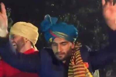 Watch: Ranveer Singh's 'Ainvayi Ainvayi' wedding dance will remind you of 'Band Baaja Baaraat'