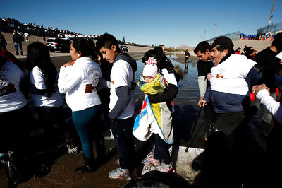 Reports Reveal US Navy Planning New Camps to Support Immigration Crackdown