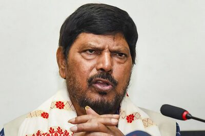Athawale Dares Oppn to Announce One Name for PM Candidate, Says Defeating Modi Not Child's Play