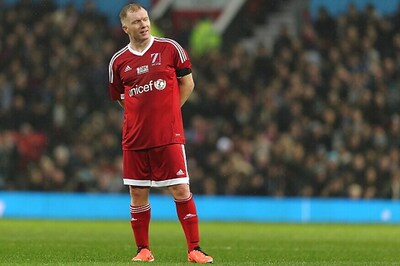 Manchester United Ex-Star Paul Scholes Signs for Premier Futsal