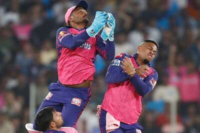 Rajasthan Royals Players Scrambling to Take Catch Against Gujarat Titans is Now a Meme