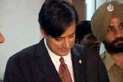 Shashi Tharoor may contest LS polls on Cong ticket