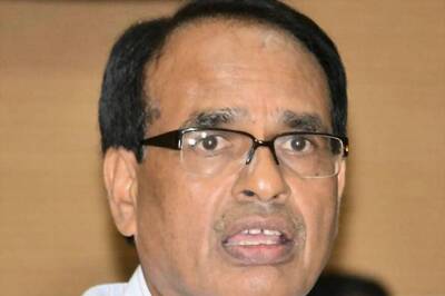 Madhya Pradesh CM Shivraj Holds Closed-door Meeting With Cabinet Ministers