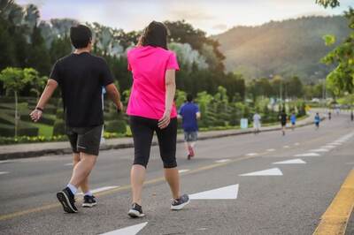 Morning Walk Or Evening, What's Better For Your Health?