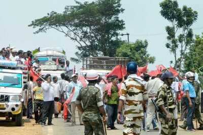 Panchayat Polls: Political Slugfest Erupts as Bengal Govt Moves SC Against Deployment of Central Forces