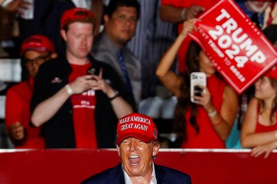 'Great Job, Joe': Trump Mocks Biden Gaffes In Middle Of US President's Press Conference