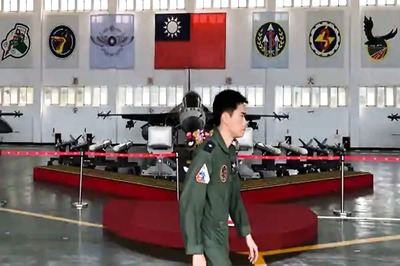 'China is Angry': Taiwan Anxiety Rises as Sabre-Rattling Grows Loudest Since 1995 Missile Crisis