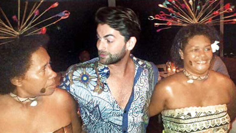 Neil Nitin Mukesh in Fiji, Prateik gets an award