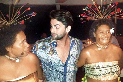 Neil Nitin Mukesh in Fiji, Prateik gets an award