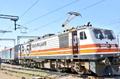 Maharashtra: 2 Coaches of Indore-Daund Special Train Derail at Lonavla; None Hurt