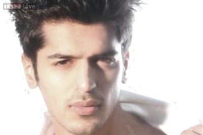 It has been a challenge and a lifetime opportunity for me: Rohan Gandotra on playing lead in 'Everest'
