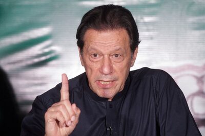 Pakistan Elections: Imran Khan's Party-Backed Independents Pose Tough Challenge to Sharif's PML-N