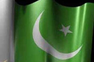 Bomber rams explosive-laden truck into police post in Pak