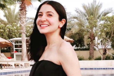 Anushka Sharma Poses in Black Swimsuit as She Shares Message on World Gratitude Day