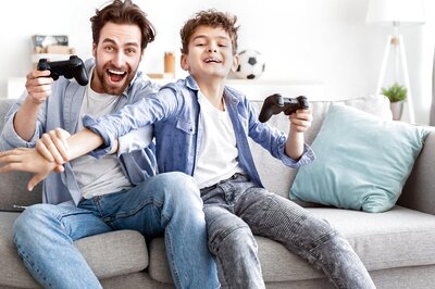 Father's Day 2022: Fun Indoor Activities That the Whole Family Can Take Part In!