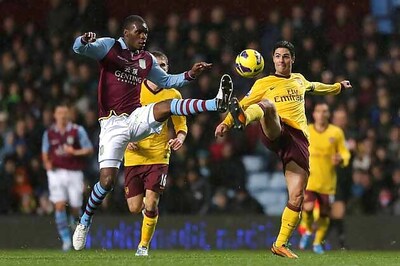 Benteke strikes as Villa beat Reading 1-0