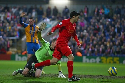 Suarez admits dive but says is picked on by media
