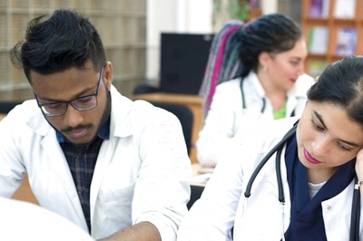 Students Likely to Get 10 Years to Complete MBBS, National Medical Commission Proposes Cap on Time Allotted to Finish Degree