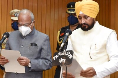 Support for Farmers, Dig at AAP & Olive Branch to Captain | Top Quotes of New Punjab CM in Maiden Address