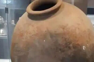 This Massive Pitcher In UP's Kannauj Can Hold Upto 2000 Litres of Water