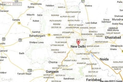 Delhi: Lamborghini rams into road divider, driver flees